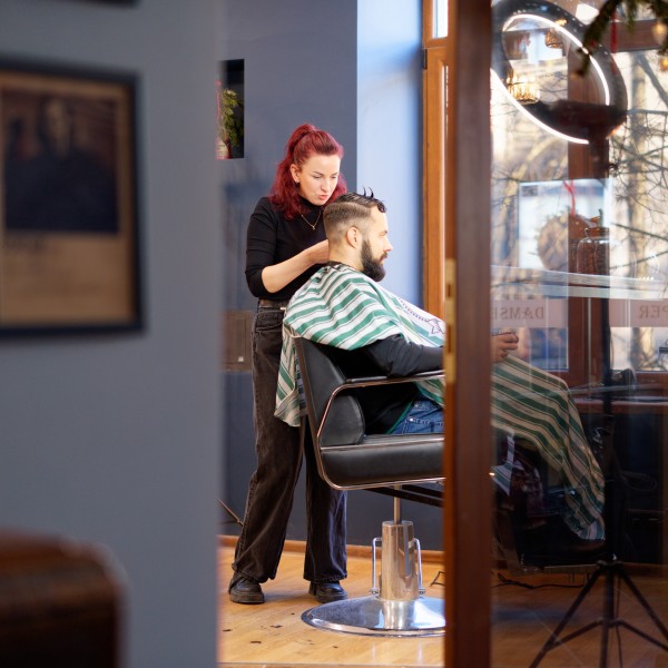 
              Dapper Damsels Barbershop             
      
      